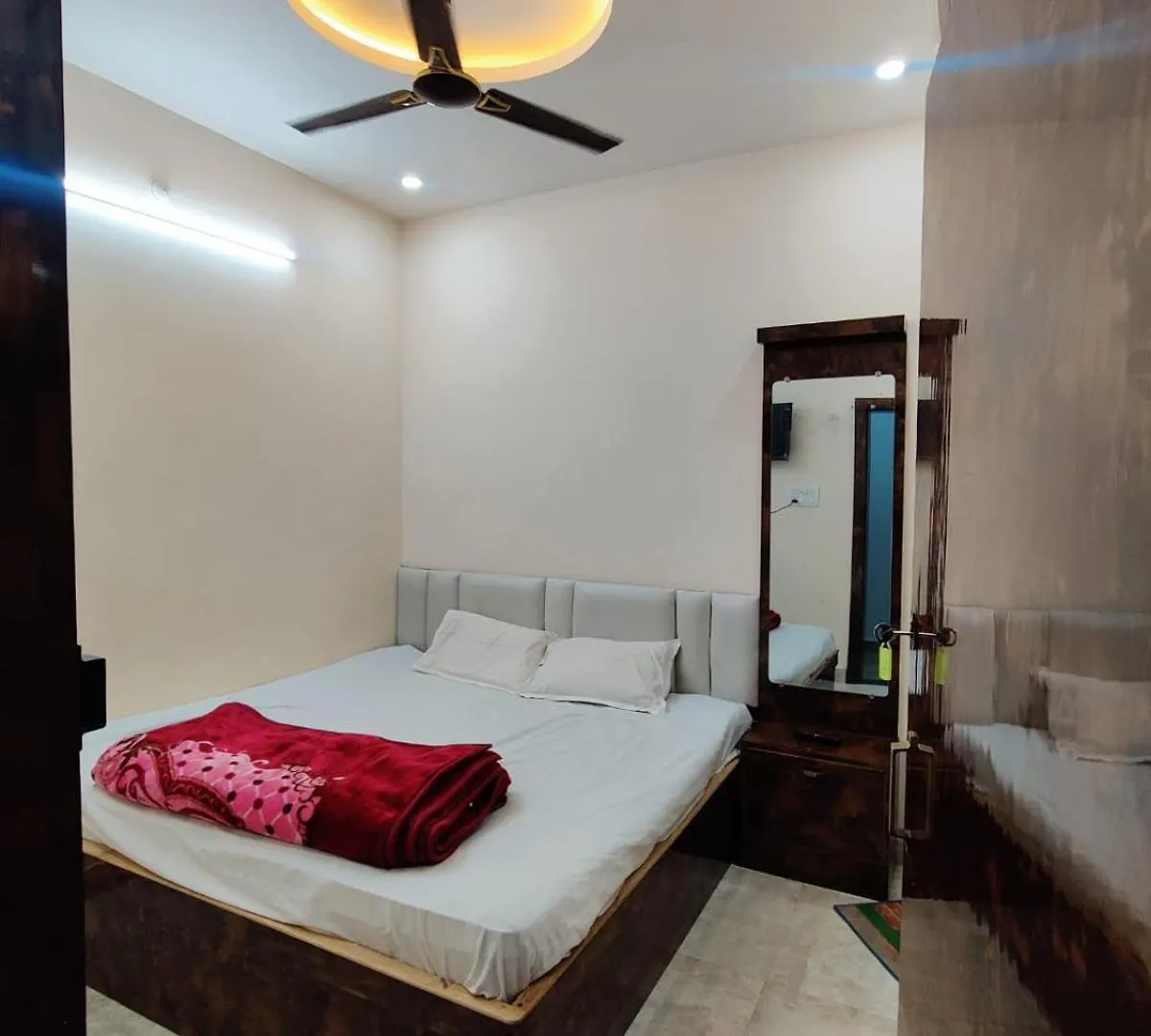 Δωμάτια σε οικογενειακή κατοικία Shri Vishnu Home Stay Βαρανάσι Ινδία